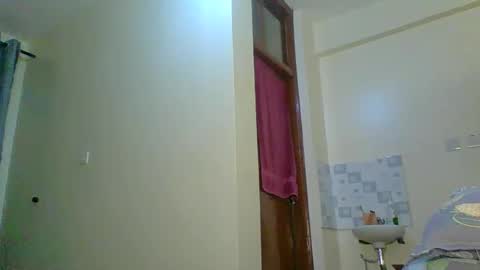 Snapshot of sweetass_02 chatting on October 23, 10:21 am bianca online show from October 23, 10:21 am