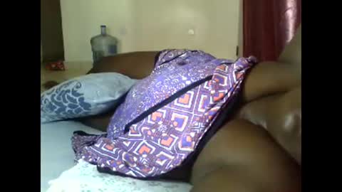 Snapshot of sweetblacklady chatting on January 3, 5:39 am MELVIN online show from January 3, 5:39 am