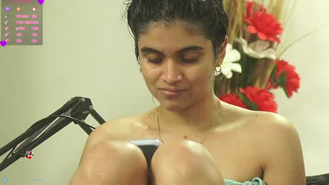Salom independent model online show from December 28, 7:01 pm