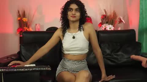 Snapshot of sweetbonii chatting on October 29, 9:28 pm Salom independent model online show from October 29, 9:28 pm