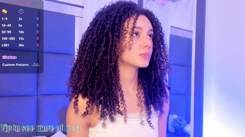 M I A online show from December 26, 1:32 pm