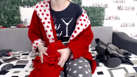 Snapshot of sweetdaiana23 chatting on January 10, 1:42 am Daiana  Onlyfans - Blonddaiana online show from January 10, 1:42 am