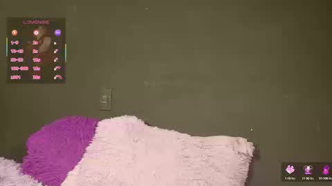 Snapshot of sweetdam12 chatting on September 19, 9:58 pm sweetdam12 online show from September 19, 9:58 pm