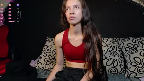 Snapshot of sweetdam12 chatting on October 24, 9:33 pm sweetdam12 online show from October 24, 9:33 pm