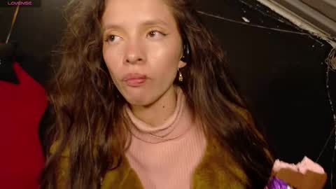 Snapshot of sweetdam12 chatting on September 27, 9:44 pm sweetdam12 online show from September 27, 9:44 pm