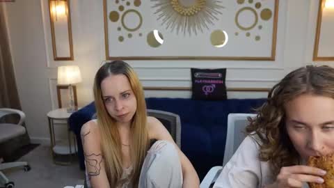 Amelia online show from October 14, 2:52 pm