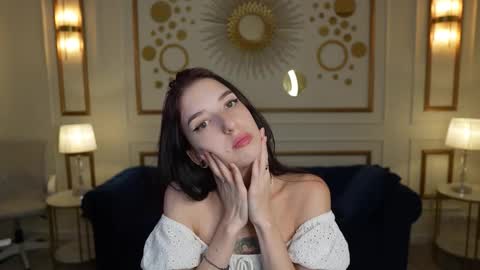 Amelia online show from November 7, 3:28 pm