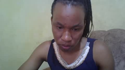 sweetdiva2012 online show from December 3, 6:24 am