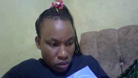 sweetdiva2012 online show from December 4, 8:40 pm
