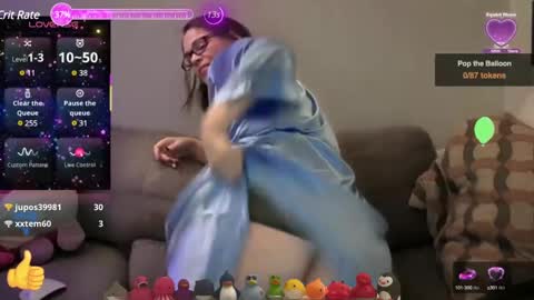 Snapshot of sweeteileen887 chatting on March 6, 7:03 am Eileen online show from March 6, 7:03 am