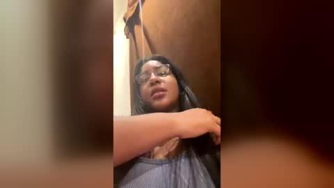 sweeteva1818 online show from June 15, 7:25 pm