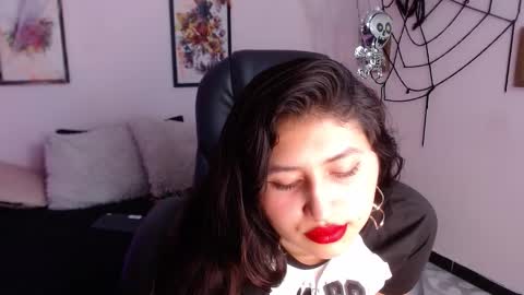 Snapshot of sweetgh_ chatting on October 25, 11:40 am Sweet online show from October 25, 11:40 am