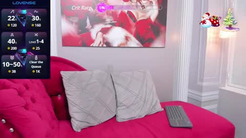 Snapshot of sweetgirl4u_ chatting on December 19, 11:50 am MIA online show from December 19, 11:50 am