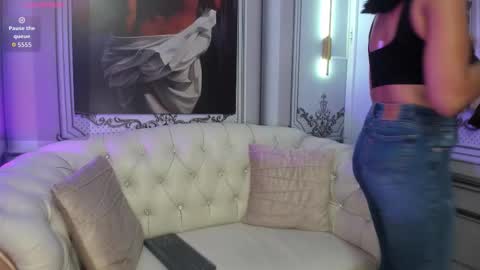Snapshot of sweetgirl4u_ chatting on September 9, 10:37 am MIA online show from September 9, 10:37 am