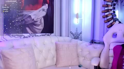 MIA  online show from September 22, 10:03 am