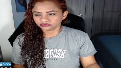 Snapshot of sweetgirlm_ chatting on January 7, 2:31 am Any online show from January 7, 2:31 am