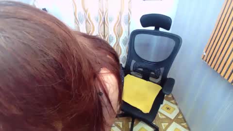 Snapshot of sweetgrace25 chatting on March 12, 12:20 am IM YOUR GRACE online show from March 12, 12:20 am