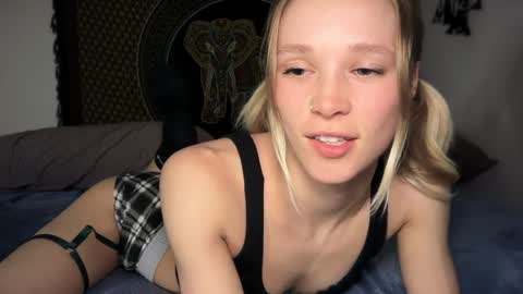 sweetgracee online show from January 16, 4:38 am