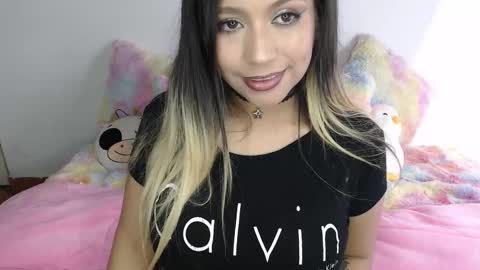 Snapshot of sweethotsin_sexy69 chatting on October 28, 1:55 am                  online show from October 28, 1:55 am