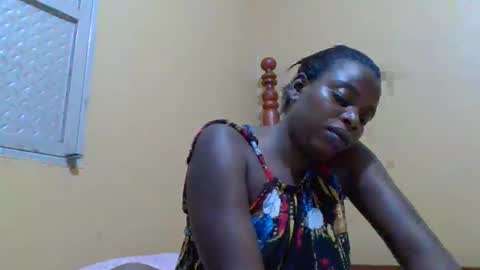 sweetib1 online show from December 3, 9:34 pm