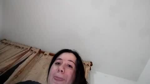 Ana Mara  i cant Make noise My family is here  online show from October 8, 6:18 am