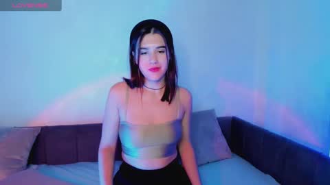 Snapshot of sweetie_catt chatting on February 2, 8:35 am sweetie_catt online show from February 2, 8:35 am