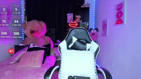   online show from June 4, 1:33 am