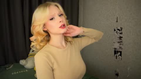 sweetie Lisa3 online show from January 21, 2:15 pm