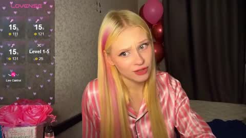 sweetie Lisa3 online show from December 6, 2:17 pm