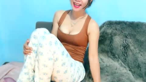 Snapshot of sweetjowa chatting on September 25, 1:04 am jona online show from September 25, 1:04 am