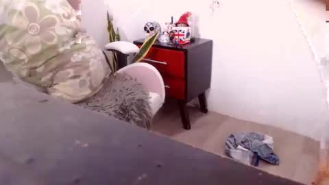 karen online show from November 6, 5:30 pm