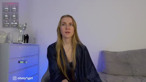 SweetKira1 online show from December 12, 7:37 pm