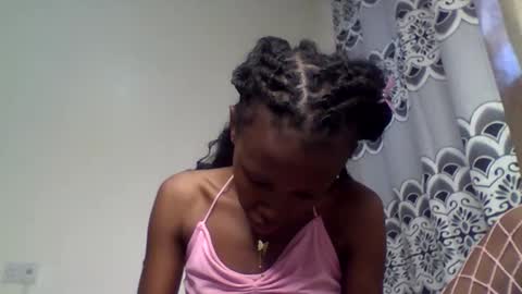 Snapshot of sweetkola1 chatting on October 1, 7:24 am sweetkola online show from October 1, 7:24 am