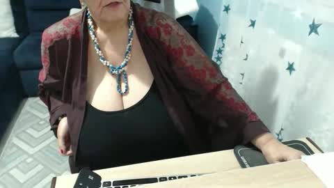 Rebeka online show from December 3, 4:53 pm