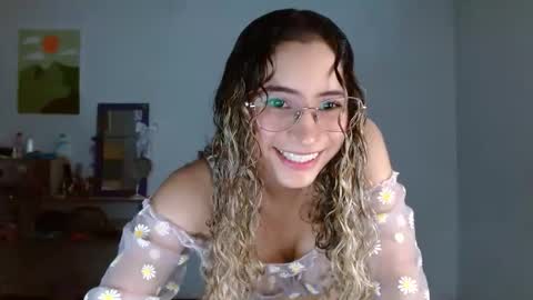 SWEET LATINA online show from February 2, 9:03 pm