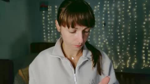 Snapshot of sweetledyselin chatting on September 24, 8:41 pm SweetLedySelin online show from September 24, 8:41 pm