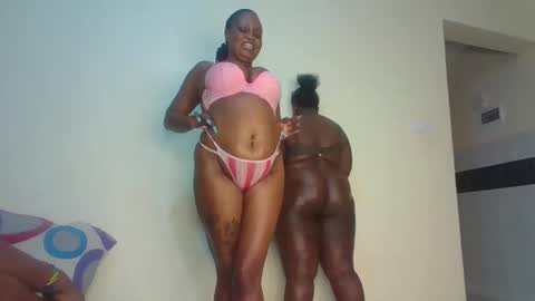 sweetlight_pie online show from February 27, 6:42 pm