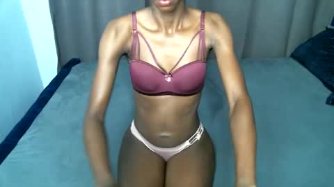 Snapshot of sweetlilly2540 chatting on October 30, 7:26 pm sweetlilly2540 online show from October 30, 7:26 pm