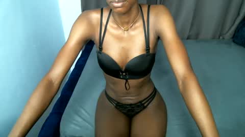 Snapshot of sweetlilly2540 chatting on October 5, 10:53 am sweetlilly2540 online show from October 5, 10:53 am