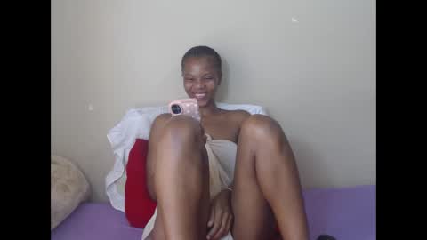 sweetlipss_ online show from September 16, 7:05 am