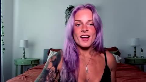 Annie Lynn online show from May 29, 4:49 pm