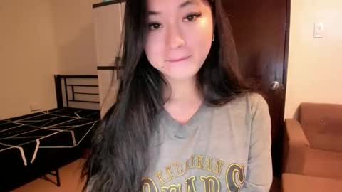 Snapshot of sweetlovepinay04 chatting on September 22, 3:54 pm Zoe online show from September 22, 3:54 pm