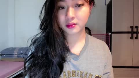 Snapshot of sweetlovepinay04 chatting on December 30, 5:55 pm Zoe online show from December 30, 5:55 pm