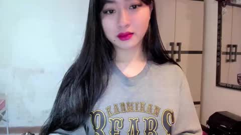 Snapshot of sweetlovepinay04 chatting on January 3, 8:01 pm Zoe online show from January 3, 8:01 pm