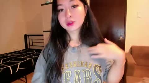 Snapshot of sweetlovepinay04 chatting on September 19, 2:27 pm Zoe online show from September 19, 2:27 pm