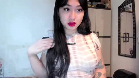 Snapshot of sweetlovepinay04 chatting on February 23, 6:50 pm Zoe online show from February 23, 6:50 pm