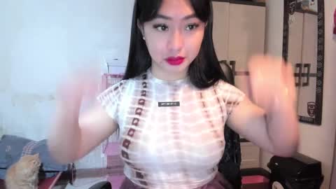 Snapshot of sweetlovepinay04 chatting on January 21, 1:08 am Zoe online show from January 21, 1:08 am