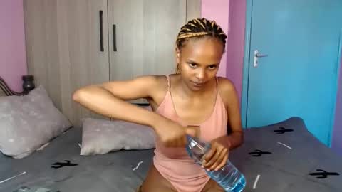 Diva online show from April 23, 12:29 pm