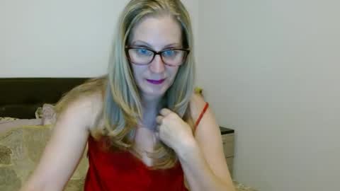 sweetmayaxoxo online show from December 10, 3:12 pm