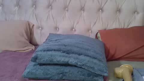Snapshot of sweetmellowx1 chatting on January 30, 10:41 pm sweetmellowx1 online show from January 30, 10:41 pm